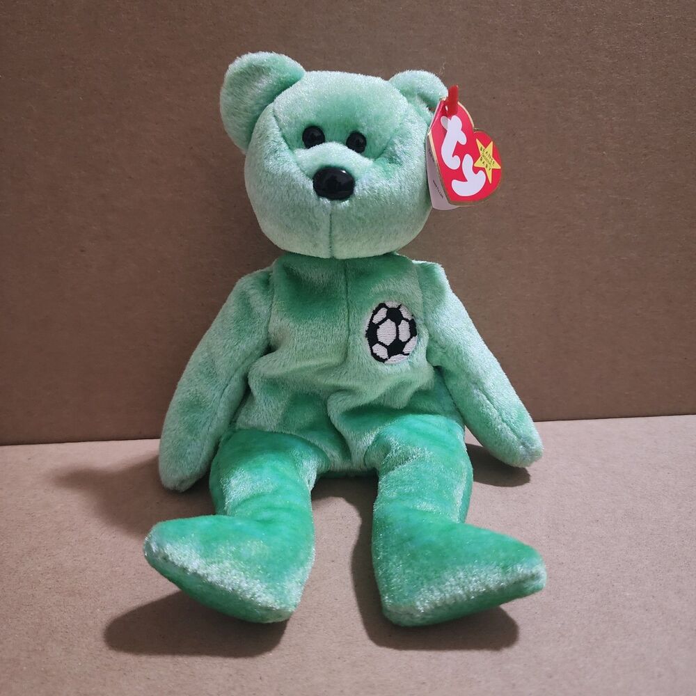 1998 Ty Beanie Baby Kicks Bear Soccer Sport 5th Gen Hang Tag P.E. Pellets